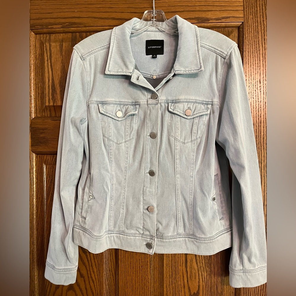 Liverpool Women's Light Blue/Gray Denim Jacket -Size M
